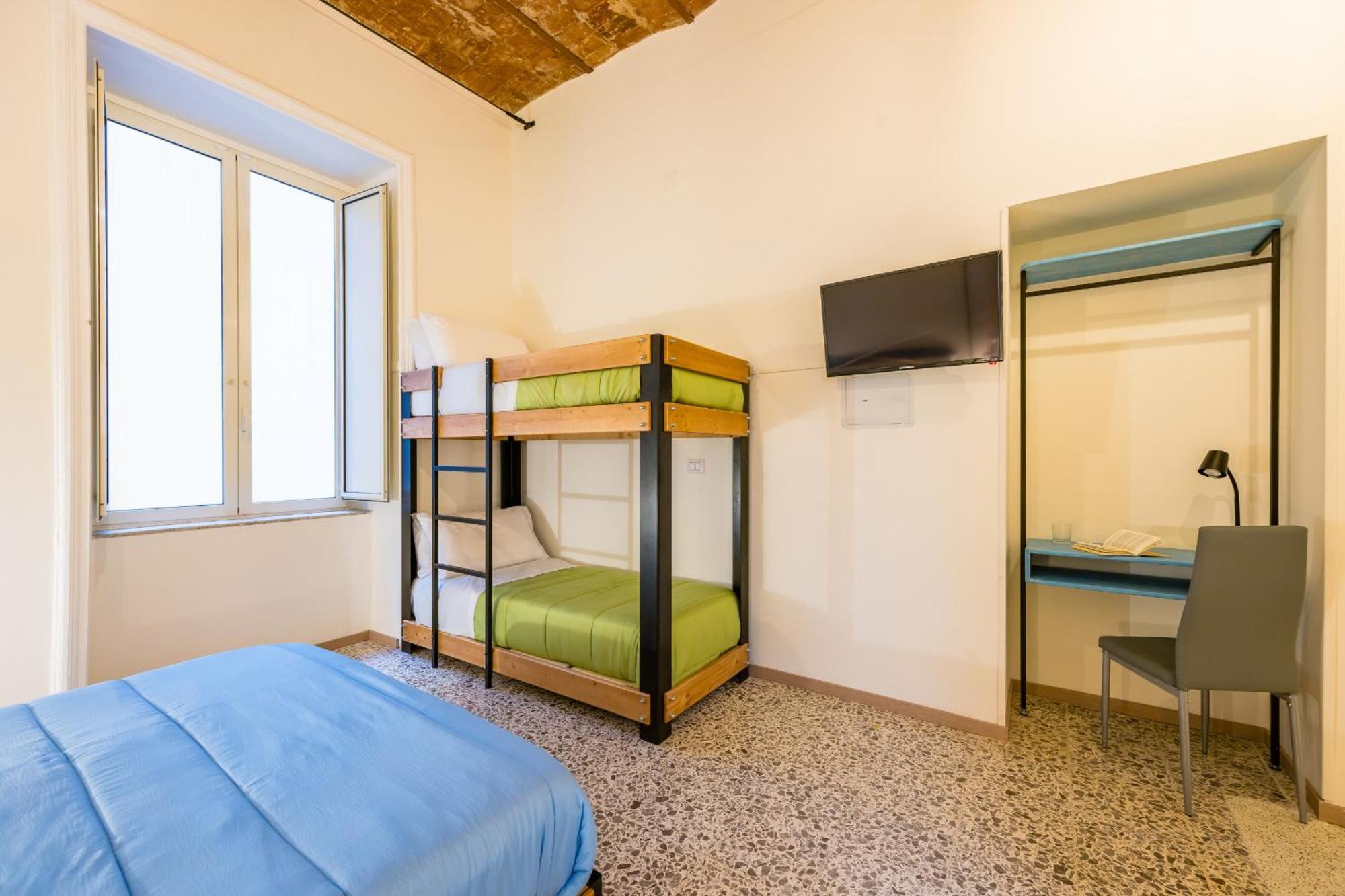 Via Milano Central Station Apartment Наполи Екстериор снимка